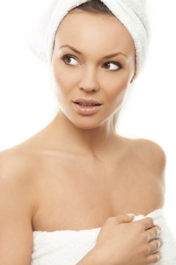 Ducha tonificante: un tratamiento de belleza diario para la piel