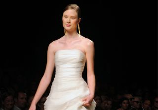 El amor se respira en el desfile de Rosa Clar�