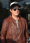 Alejandro Sanz, desolado por la muerte de su madre, Mar�a Pizarro