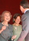La Casa Real celebra el d�a de la Cruz Roja con beso incluido