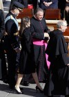 La princesa Letizia, de negro y con velo, en la entronizaci�n del Papa Francisco I