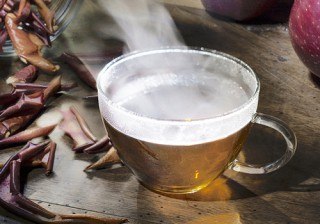 Infusión de piel de manzana: remedio natural para adelgazar, combatir los resfriados, la fatiga y el insomnio