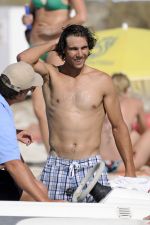 Rafa nadal en Formentera luce cuerpo