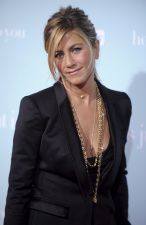 Jennifer Aniston, muy elegante