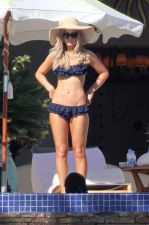 Kate Beckinsale, con mucho glamour en bikini