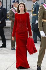 Letizia Ortiz volvi� a vestir de rojo en la Pascua Militar de 2010