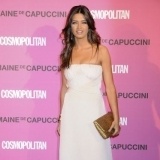 Sara Carbonero, deslumbrante con un vestido largo blanco