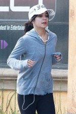 Vanessa Hudgens haciendo footing