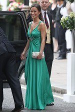 Pippa Middleton con un vestido verde esmeralda en la cena de gala