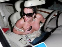 Britney Spears: muy ligerita de ropa