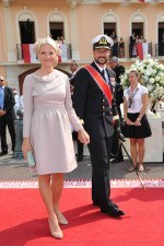 La Princesa Mette Marit, al lado de su marido, en la boda de los Pr�ncipes de M�naco