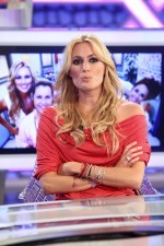 Carolina Cerezuela con decenarios