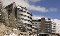Fachada del hotel Meli� Sol y NIeve en Sierra Nevada, Granada