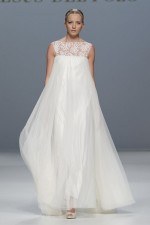 Vestido de novia t�nica modelo Zohar de Jes�s del Pozo