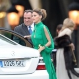 Amaia Salamanca, bell�sima de verde en la boda de �lvaro Fuster y Beatriz Mira