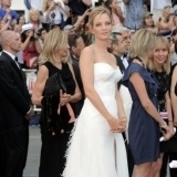 Uma Thurman, un cisne blanco de gala