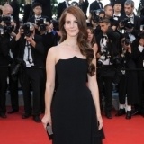 Lana del Rey, elegante de negro en el festival de Cannes
