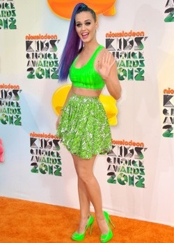 Katy Perry: verde flúor total