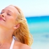 Protege tus ojos en verano de los rayos del sol