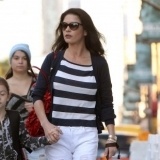 Catherine Zeta Jones dice no a los az�cares e hidratos de carbono