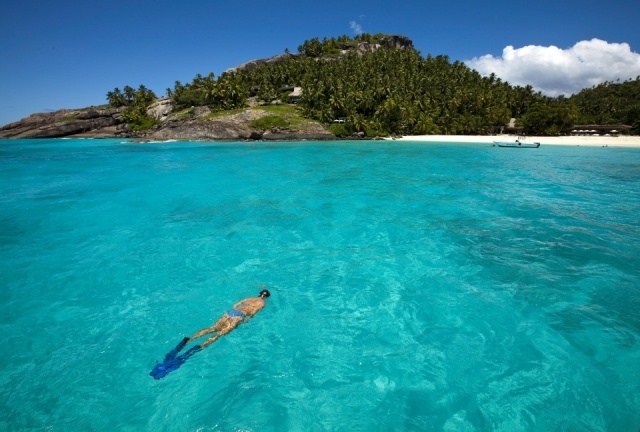 Paradisiaca playa en Islas Seychelles