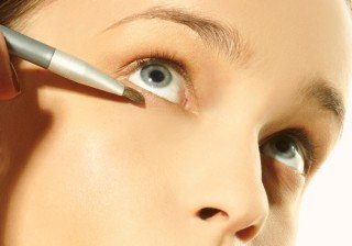 Lección de maquillaje: elimina las ojeras