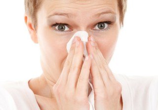 Cómo evitar resfriados y gripes de forma natural