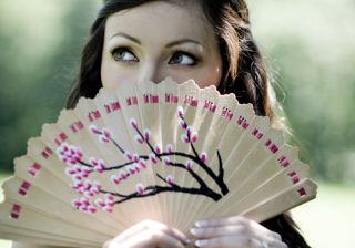El lenguaje del abanico: el complemento más sensual