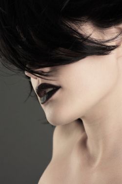 Maquillaje gótico: enigmática y misteriosa