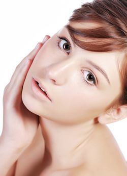 Mesoplastia facial ¡elimina las arrugas sin restar naturalidad a tu cara!