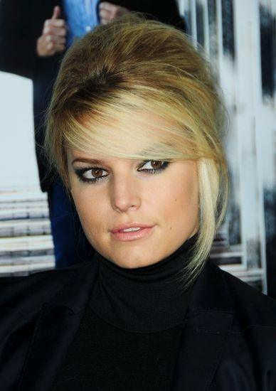 Foto Jessica Simpson con flequillo lateral