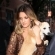 Ir a la foto Drew Barrymore con su perro en brazos en Nueva York