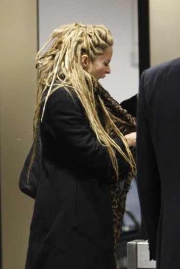 Foto Shakira con extensiones