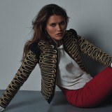 Chloe Lecareux, modelo francesa apasionada del arte