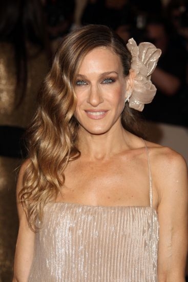 Foto Sarah Jessica Parker tiene el pelo ondulado