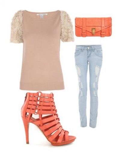 Foto Look con una nota de color: nude y naranja