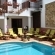 Ir a la foto Piscina del Hotel La Villa, en Marbella