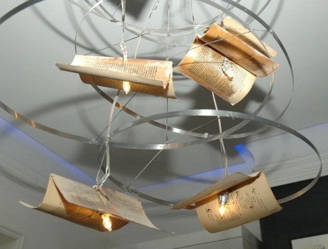 Foto Una lámpara original