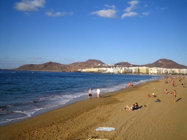 Foto Playa de Las Canteras, en Gran Canaria Foto Playa de Las Canteras, en Gran Canaria
