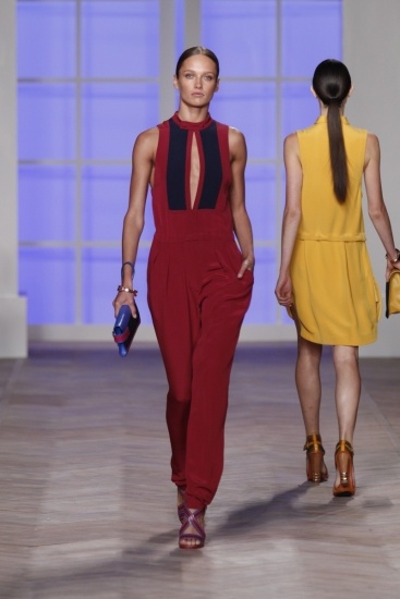 Foto Tommy Hilfiger vuelve a poner de moda el mono