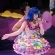 Ir a la foto Katy Perry con vestido de magdalenas y peluca azul