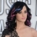 Ir a la foto Katy Perry con mechas azules, fucsias y moradas