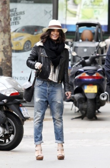 Foto Vanessa Hudgens, ideal con sombrero