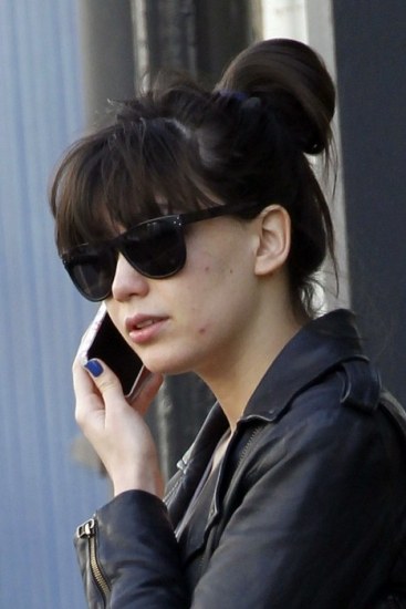 Foto Daisy Lowe sufre acné Foto Daisy Lowe sufre acné