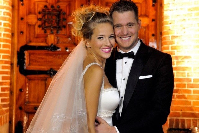 Foto Luisana Lopilato apuesta por las perlas para el pelo en su boda con Michael Bublé