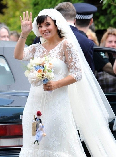 Foto Lily Allen, boda y embarazo con flequillo a la vista