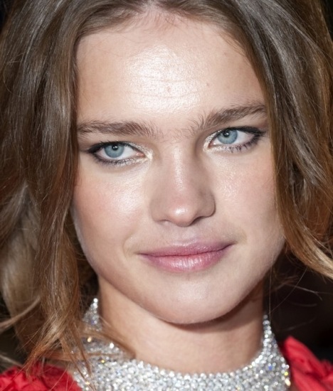 Foto Natalia Vodianova y sus cejas salvajes