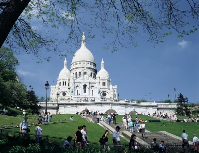 Foto El Sagrado Corazón deslumbra a París con sus cúpulas blancas