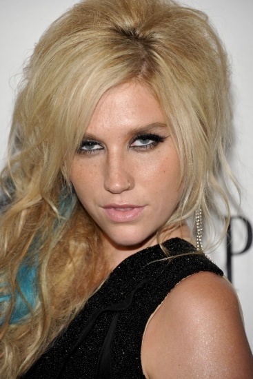 Foto Kesha se atreve con el piercing en la nariz