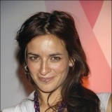 Bebe apuesta por los piercings